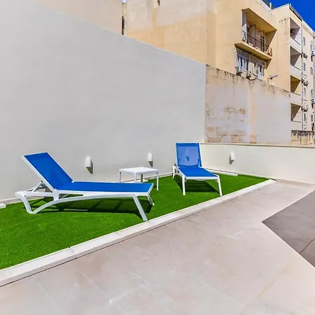 Charming House In Central Sliema, Walking Distance To The Seafront And Restaurants Tatil Evi Sliema